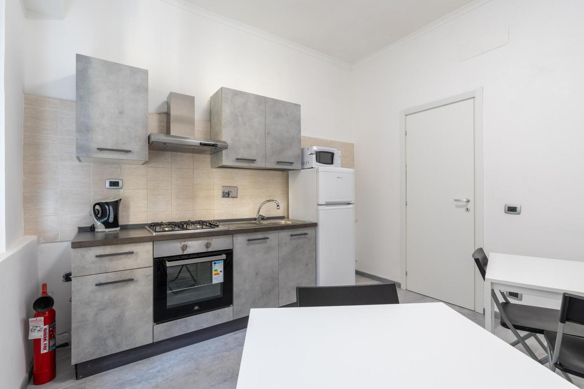 Amazing Apartment Near To Colosseo And Subway Ρώμη Εξωτερικό φωτογραφία